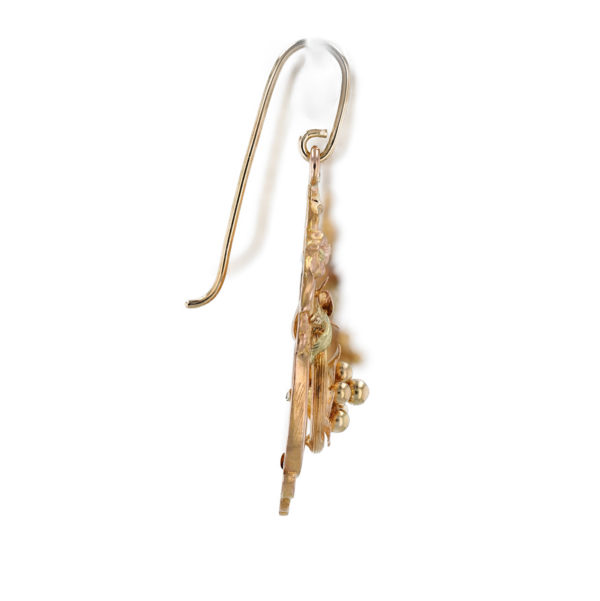 Boucles d'oreilles anciennes motif floral