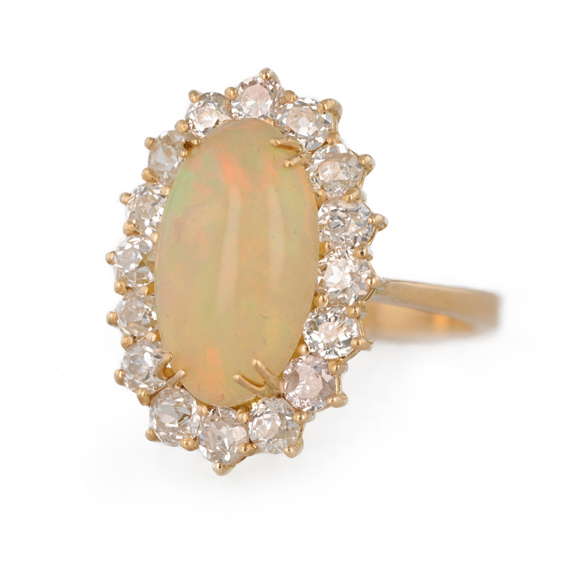 Bague marguerite opale entourage diamants