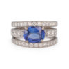 Bague saphir et triple rang de diamants en or blanc 18 carats