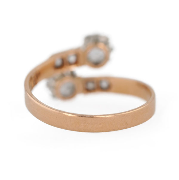 Bague ancienne diamants toi et moi en rose 18 carats