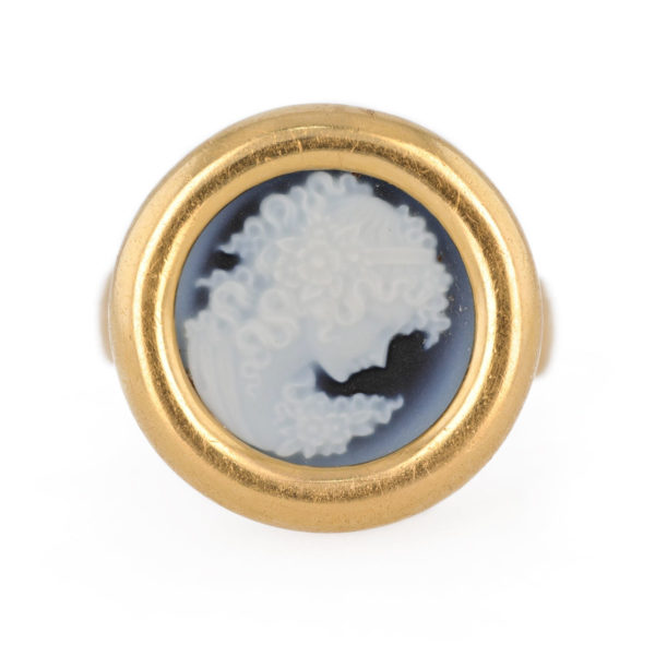 Bague camée bleue ronde en or jaune 18 carats