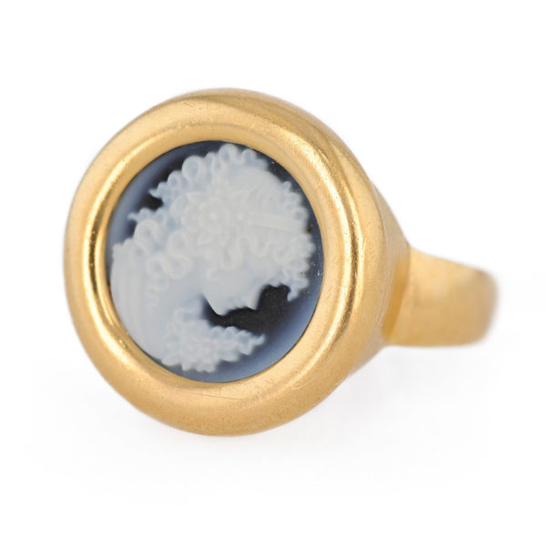 Bague camée bleue ronde en or jaune 18 carats