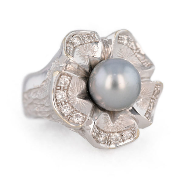 Bague perle Mickael Van en or blanc 18 carats