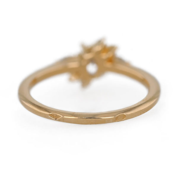 Bague diamant taille ovale et poire en or jaune 18 carats