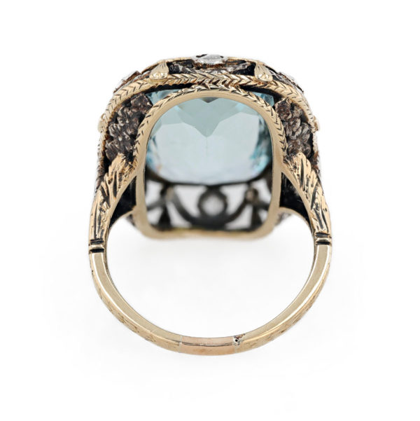 Bague ancienne aigue-marine et entourage de diamants taille rose