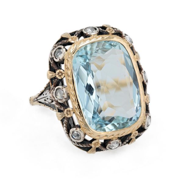 Bague ancienne aigue-marine et entourage de diamants taille rose