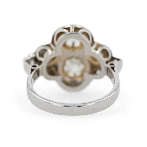 Bague diamants taille ancienne en or blanc 18 carats Bague diamants taille ancienne en or blanc 18 carats