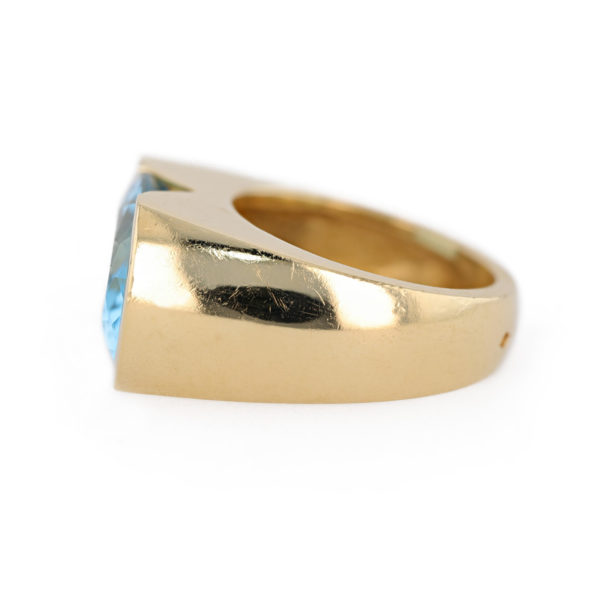 Bague jonc topaze bleue en or jaune 18 carats Bague jonc topaze bleue en or jaune 18 carats
