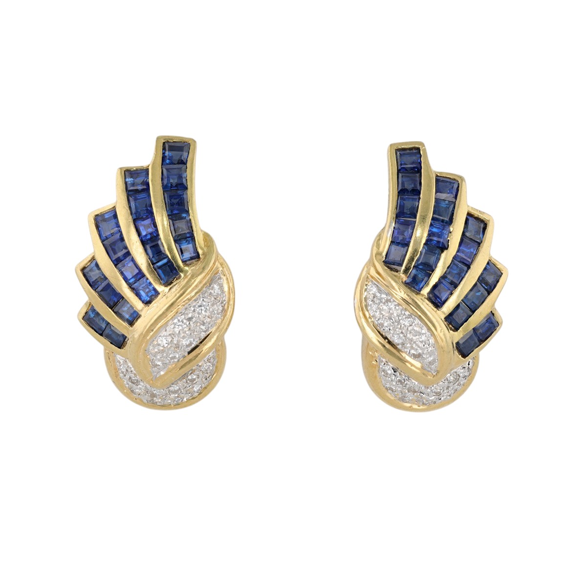 Boucles d'oreilles façon Art déco saphirs et diamants en or jaune 18 carats